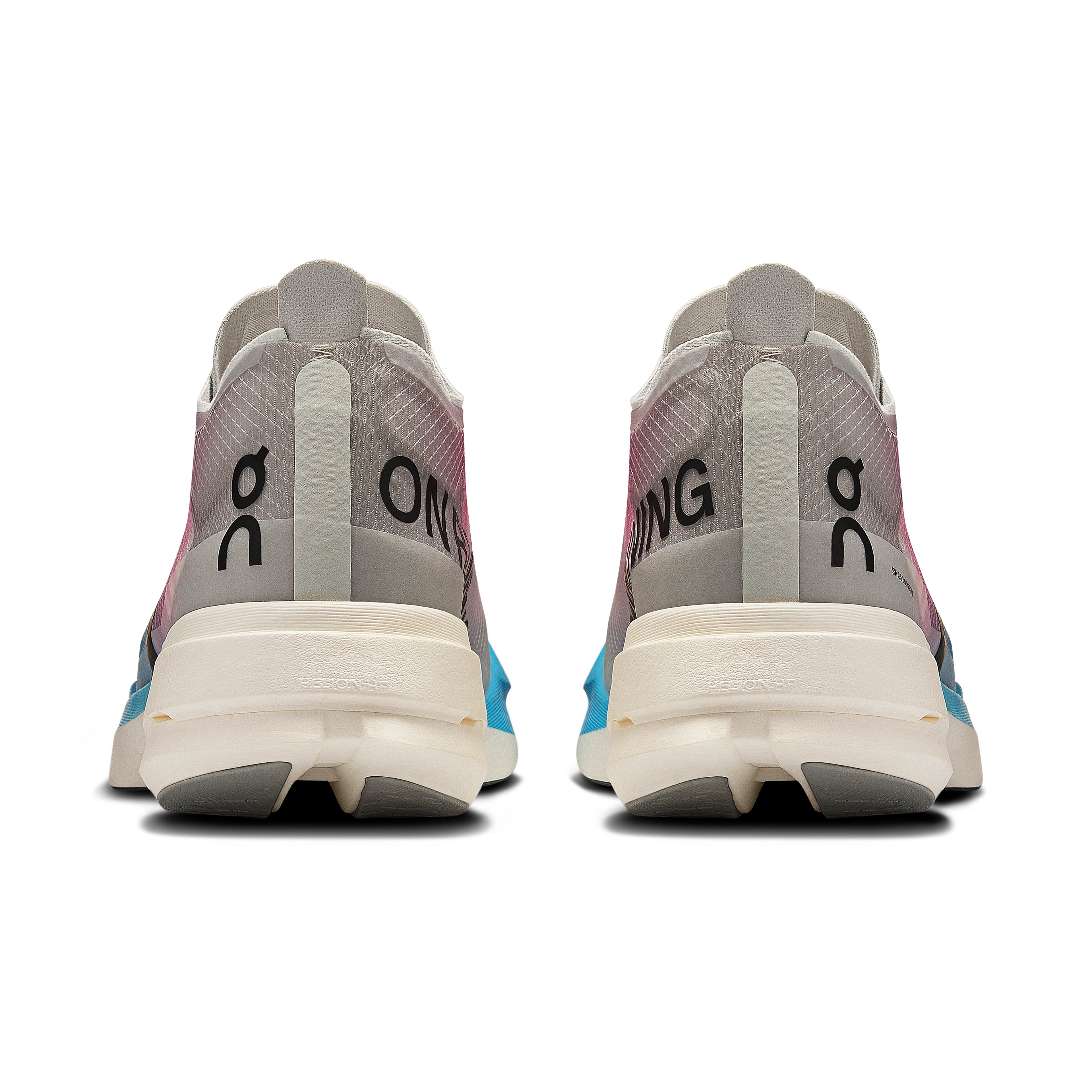 Cloudboom Strike - White | Horizon